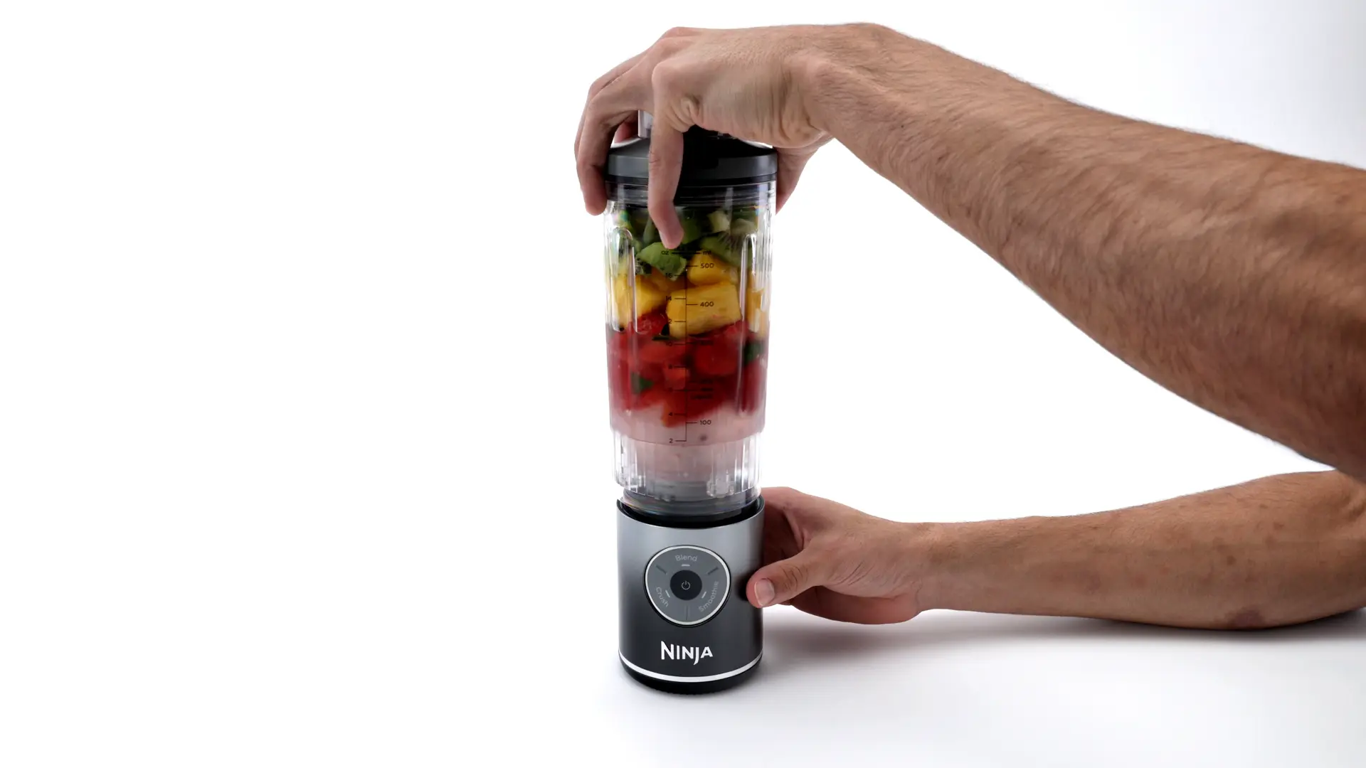 Ninja Blast Max ジューサー 600ml Amazon.com: Ninja Blast Max, Portable Blender + Twist & Go