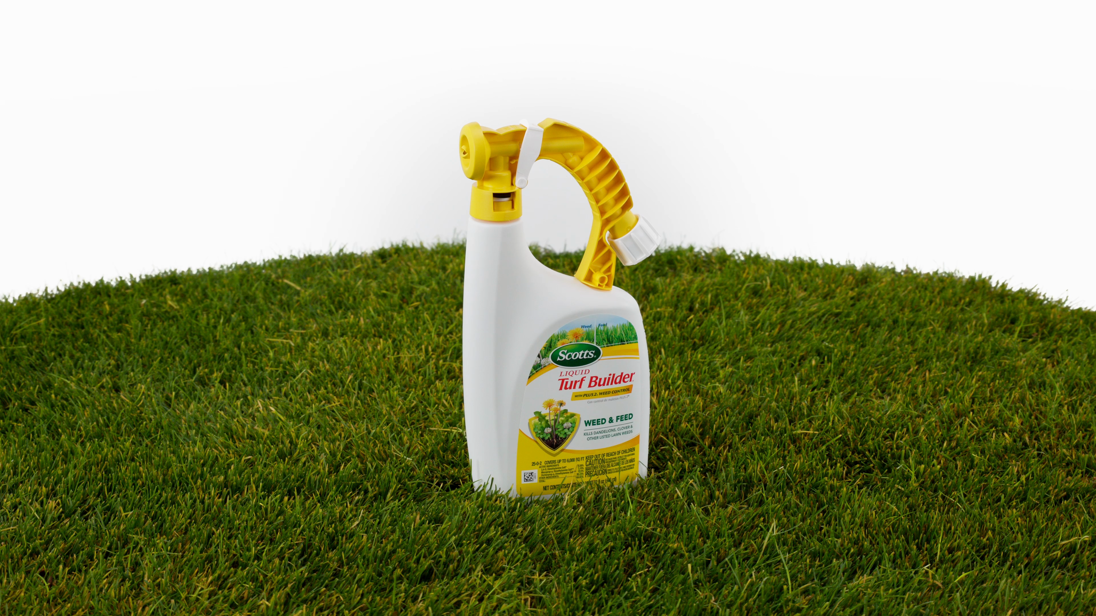Scotts Liquid Turf Builder with Plus 2 Weed Control | ScottsMiracle-Gro  US